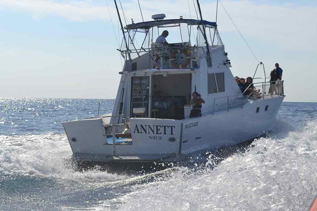 Pêche en bateau près d’Antibes sur le 15 mètres super équipé Annett