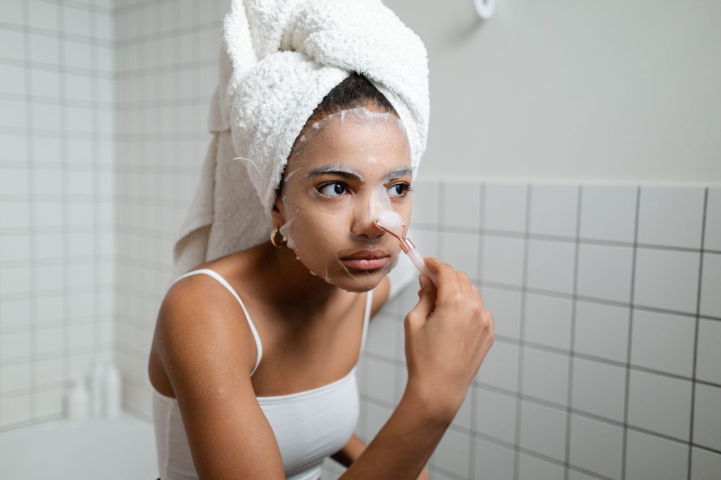découvrez comment trouver la routine beauté parfaite adaptée à votre style unique pour révéler votre éclat naturel au quotidien.