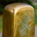 découvrez si le laiton rouille, ses propriétés de résistance à la corrosion, et comment l'entretenir pour préserver son éclat.